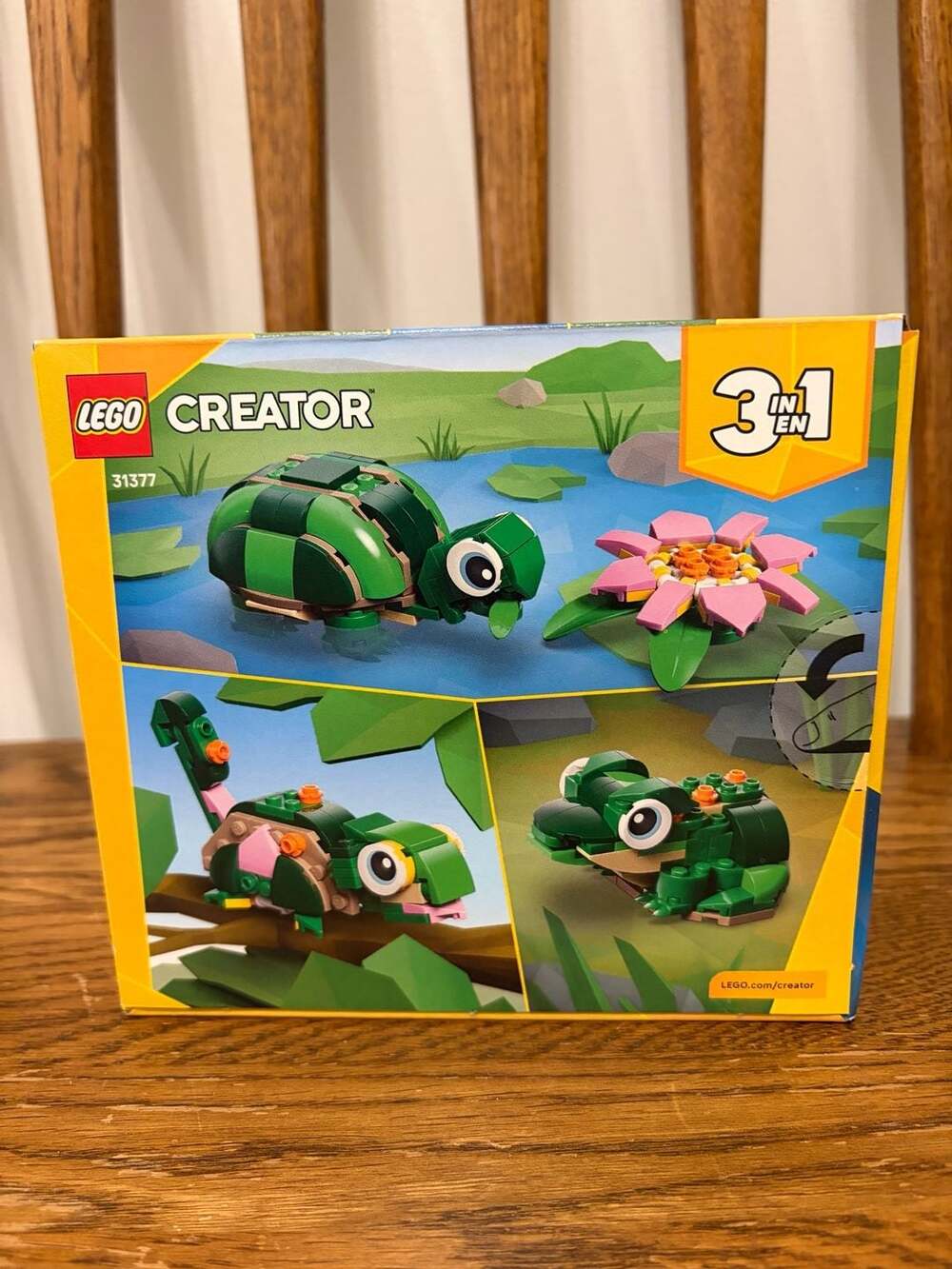 LEGO Creator 3-in-1 Turtle with a Water Lily 31377